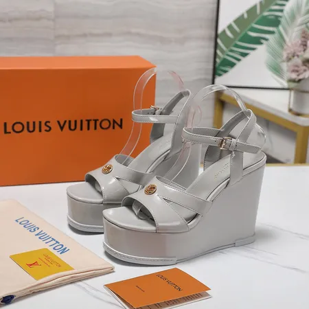 ルイヴィトン サンダル