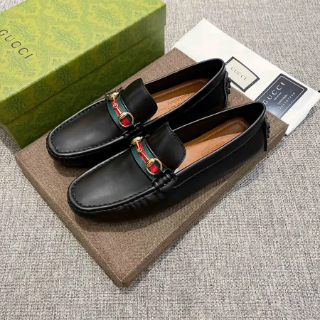 グッチ ビジネスシューズ