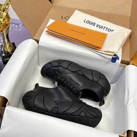 ルイヴィトン スニーカー