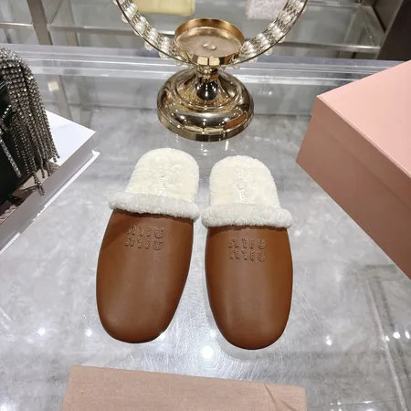 ミュウミュウ スリッパ