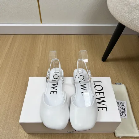 ロエベ サンダル