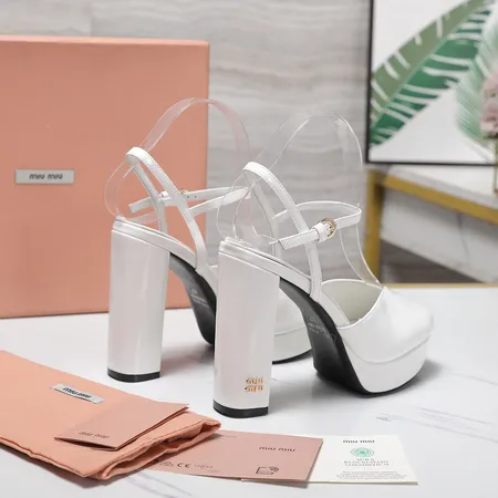 ミュウミュウ サンダル