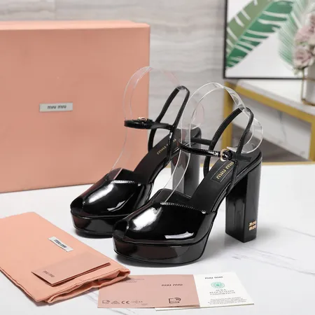 ミュウミュウ サンダル