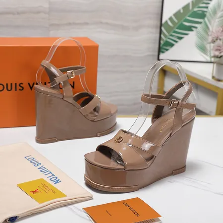 ルイヴィトン サンダル