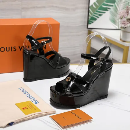 ルイヴィトン サンダル