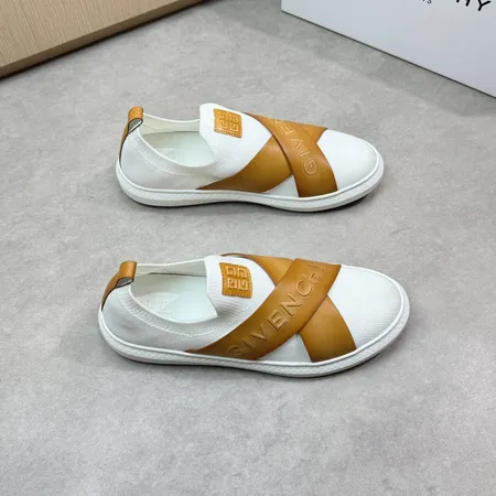 ジバンシィ カジュアルシューズ