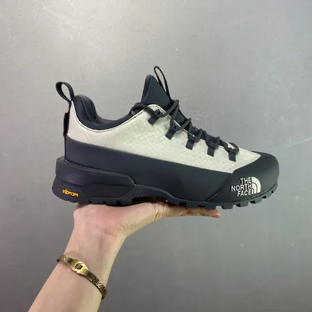 ノースフェイス カジュアルシューズ