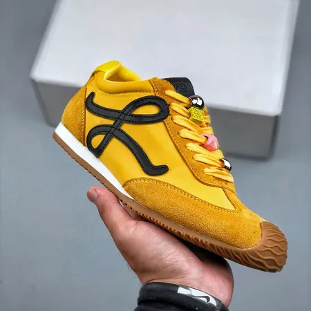 ロエベ カジュアルシューズ