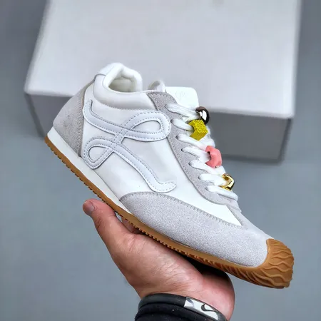 ロエベ カジュアルシューズ