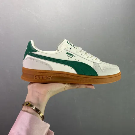 プーマ カジュアルシューズ