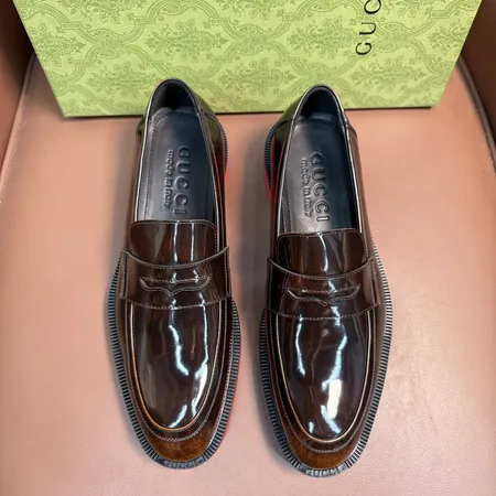 グッチ ビジネスシューズ