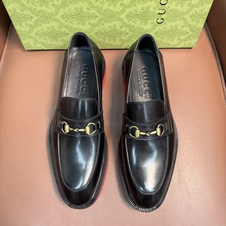 グッチ ビジネスシューズ