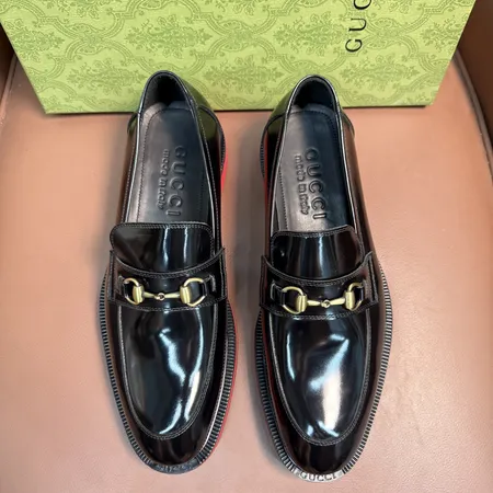 グッチ ビジネスシューズ