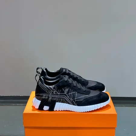 エルメス スニーカー