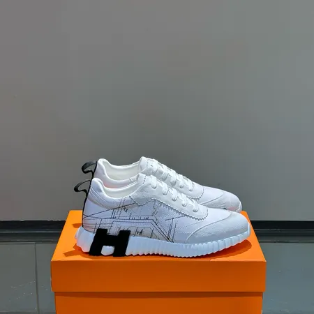 エルメス スニーカー