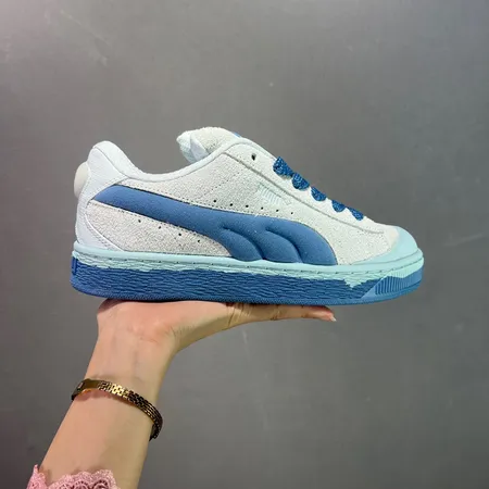 プーマ カジュアルシューズ