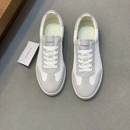 ジバンシィ カジュアルシューズ