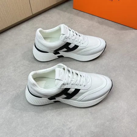 エルメス スニーカー