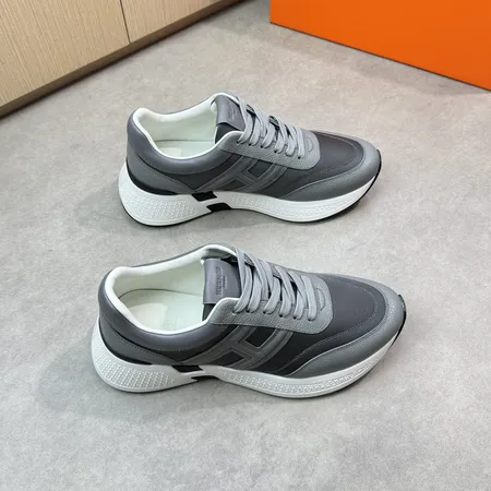 エルメス スニーカー