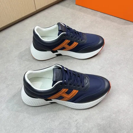 エルメス スニーカー