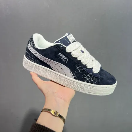 プーマ カジュアルシューズ