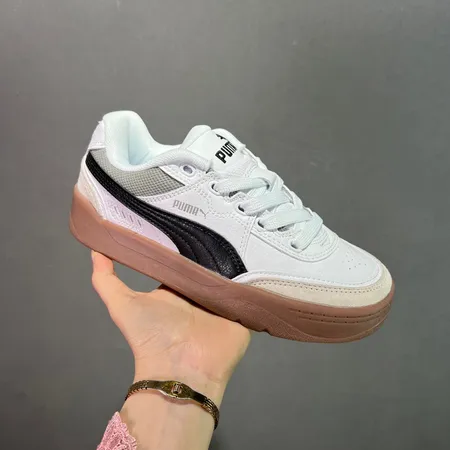 プーマ カジュアルシューズ