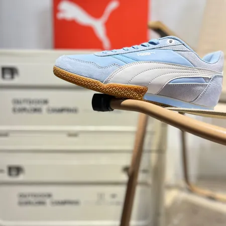 プーマ カジュアルシューズ