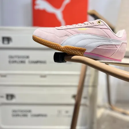 プーマ カジュアルシューズ