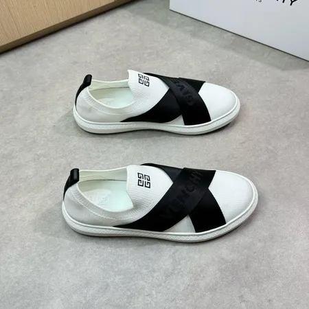 ジバンシィ カジュアルシューズ