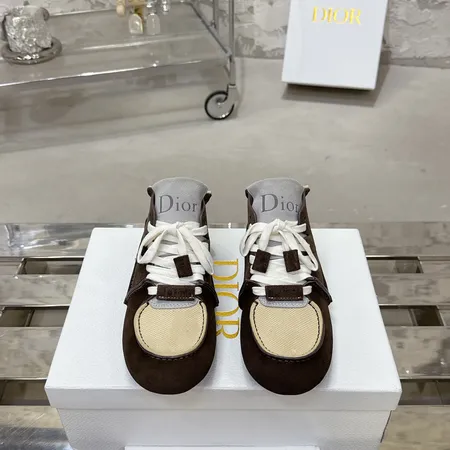ディオール カジュアルシューズ