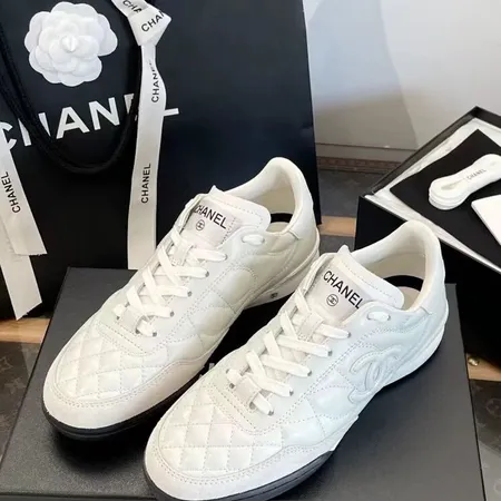 シャネル スニーカー