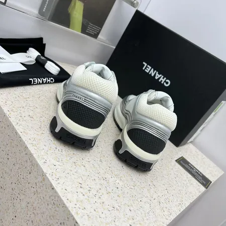 シャネル スニーカー