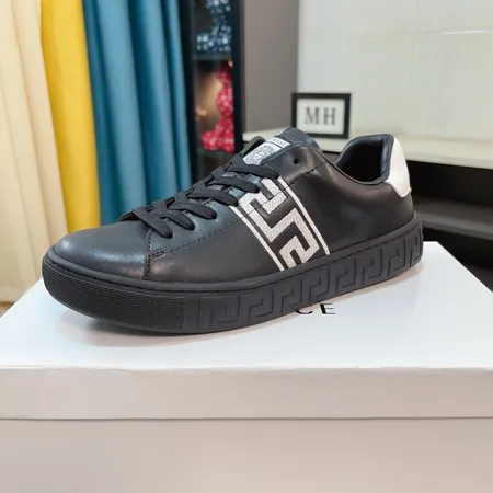 ヴェルサーチ カジュアルシューズ