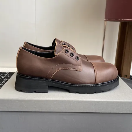 バレンシアガ カジュアルシューズ