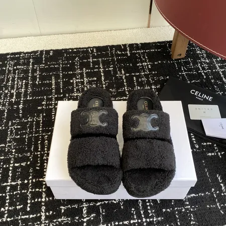 セリーヌ スリッパ