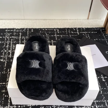 セリーヌ スリッパ