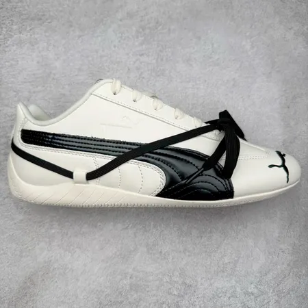 プーマ カジュアルシューズ