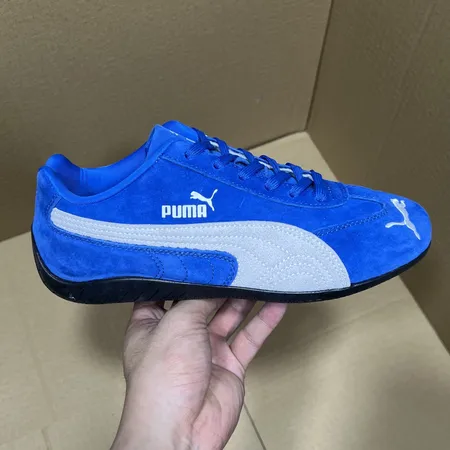 プーマ カジュアルシューズ