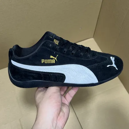 プーマ カジュアルシューズ