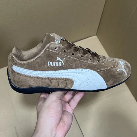 プーマ カジュアルシューズ