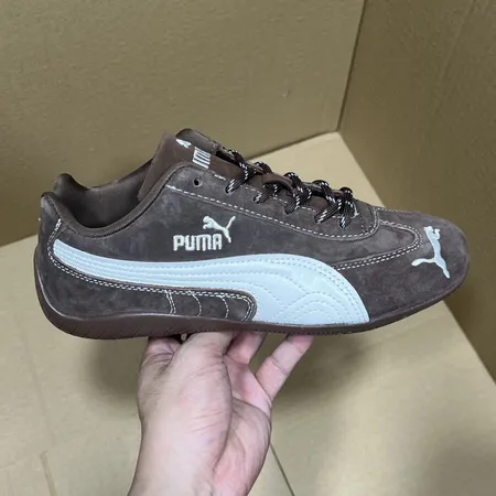 プーマ カジュアルシューズ