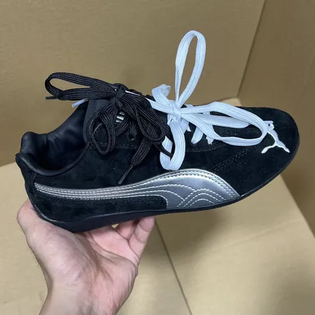 プーマ カジュアルシューズ