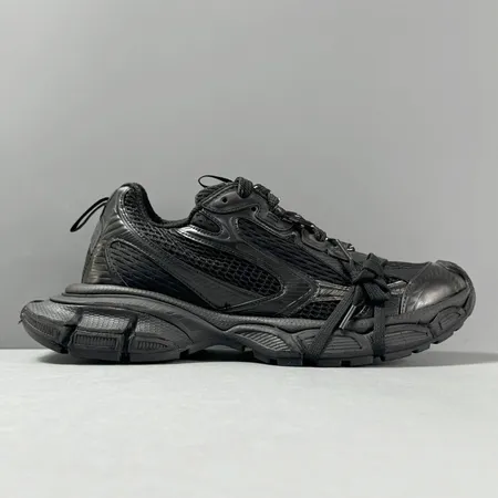 バレンシアガ スニーカー