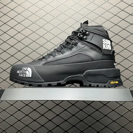 ノースフェイス カジュアルシューズ