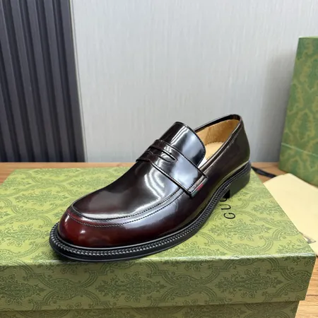 グッチ ビジネスシューズ
