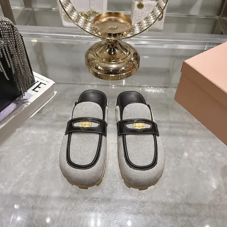 ミュウミュウ スリッパ