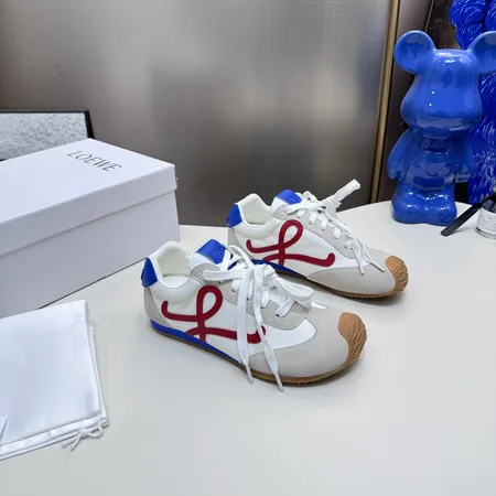 ロエベ スニーカー