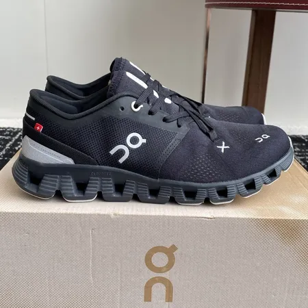 ロエベ スニーカー