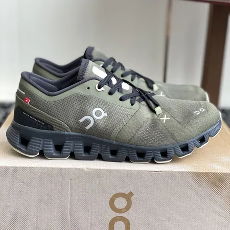 ロエベ スニーカー