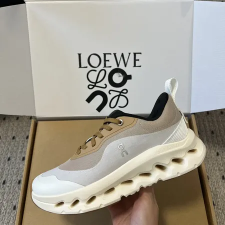 ロエベ スニーカー